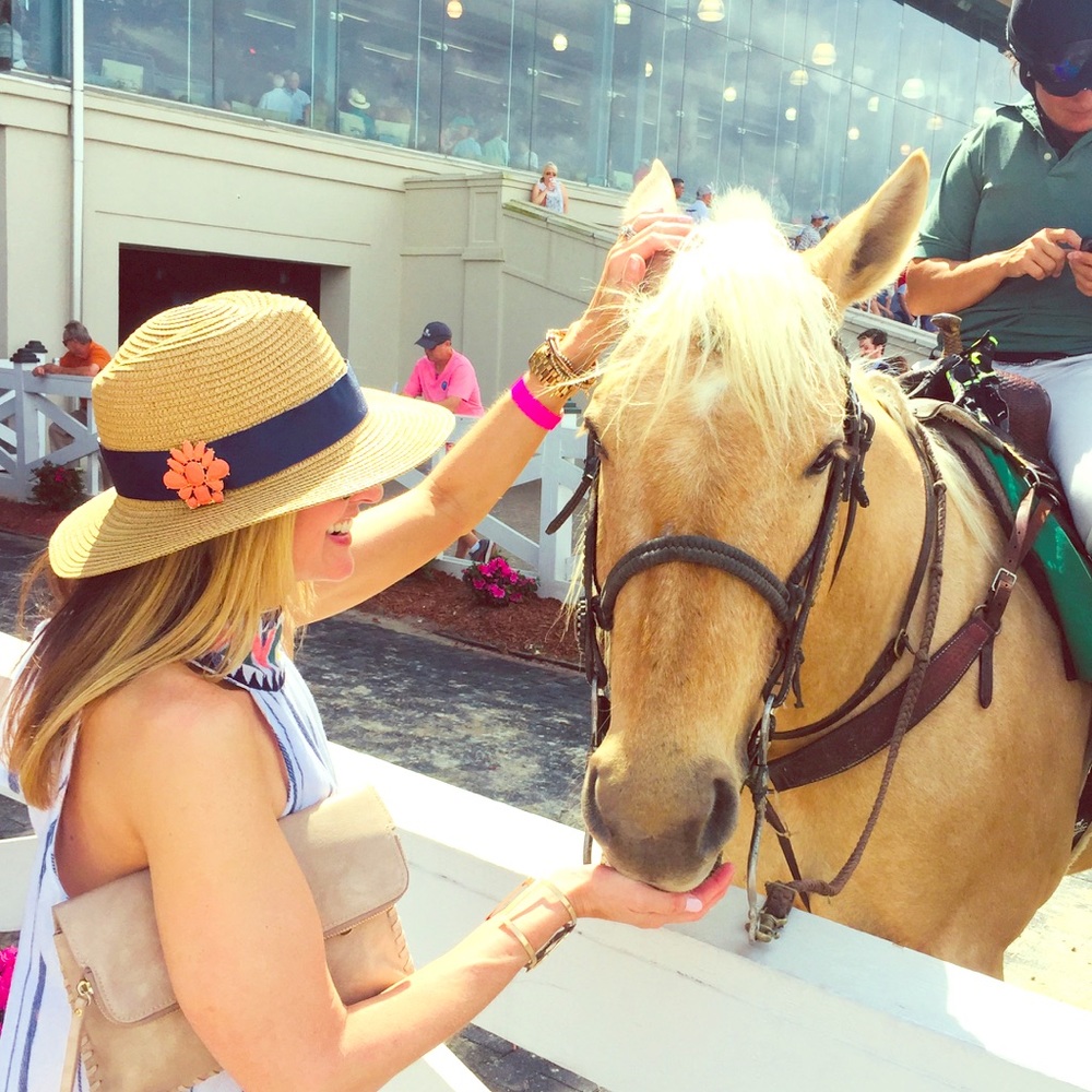 Meet your Posher, Cecelia